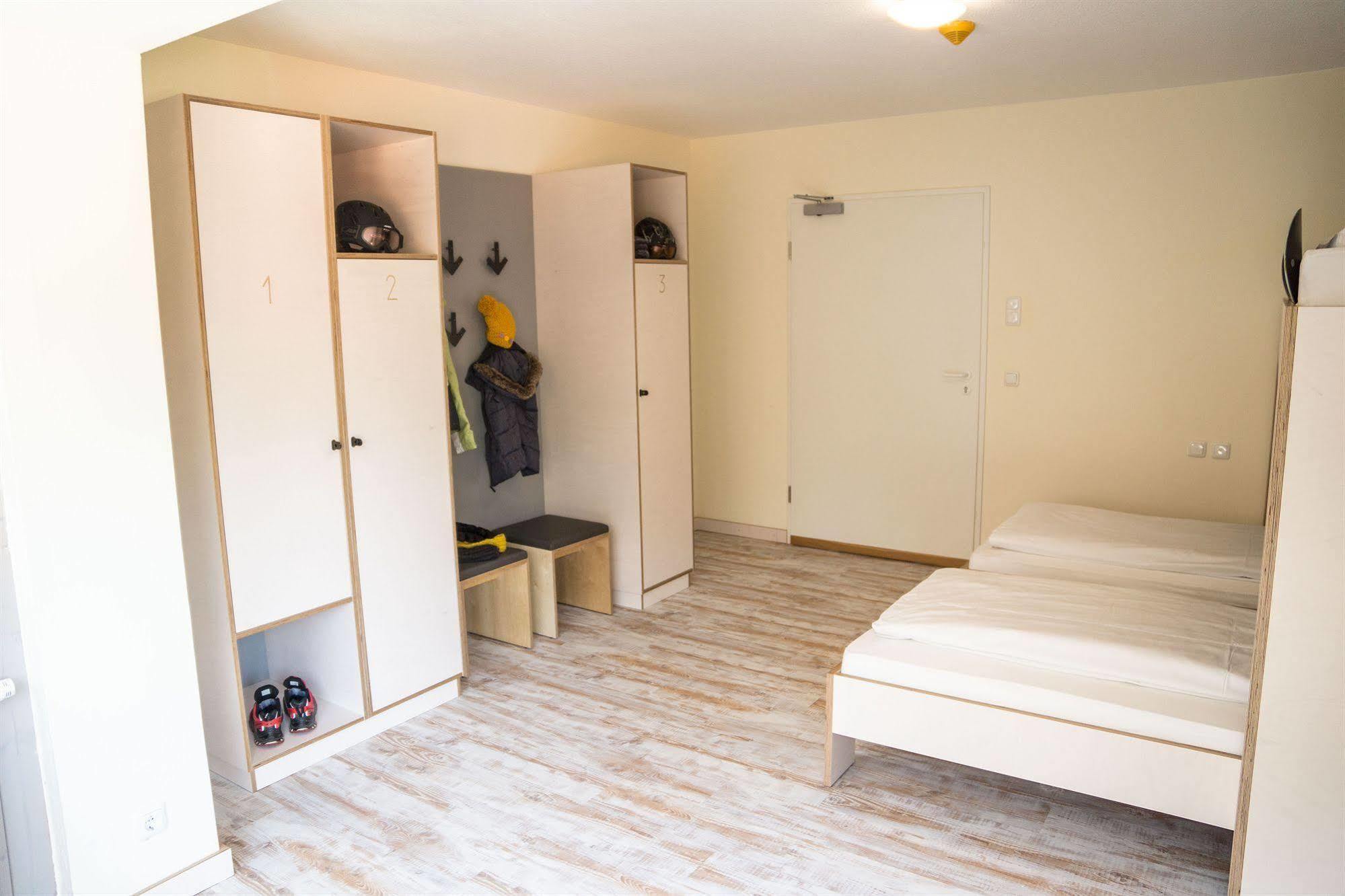 Oberstdorf Hostel מראה חיצוני תמונה