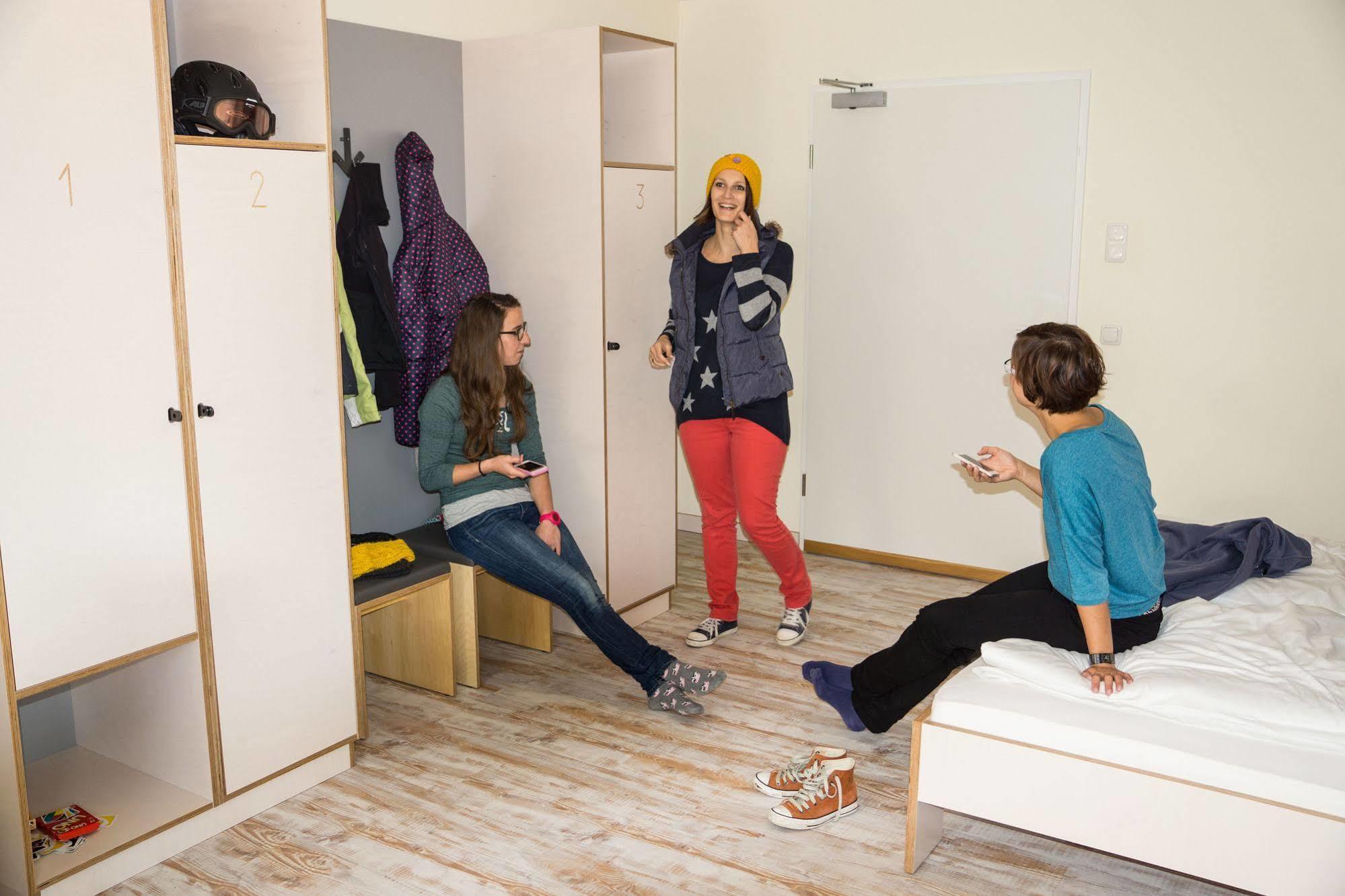 Oberstdorf Hostel מראה חיצוני תמונה
