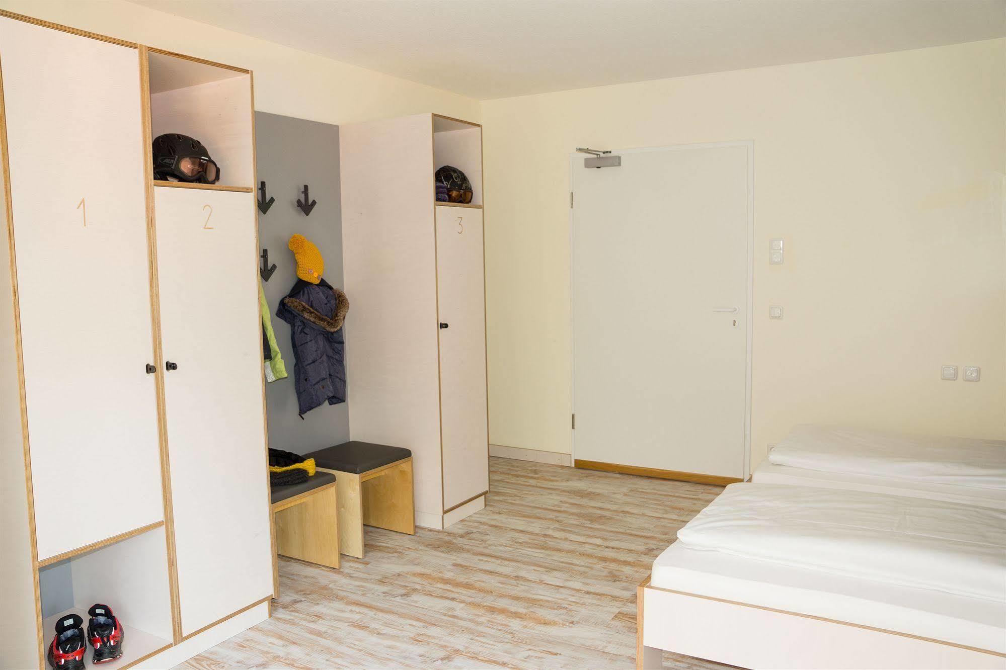 Oberstdorf Hostel מראה חיצוני תמונה